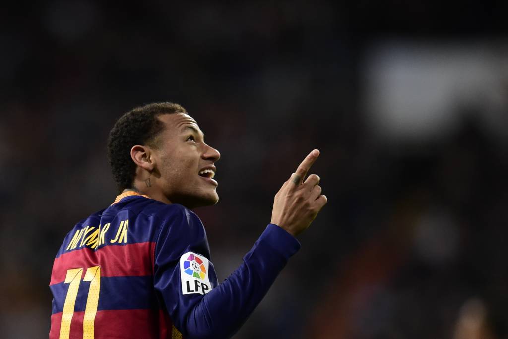 Neymar anotou um dos gols do Barcelona e deu assistência de calcanhar para outro (Foto: Javier Soriano/AFP)
