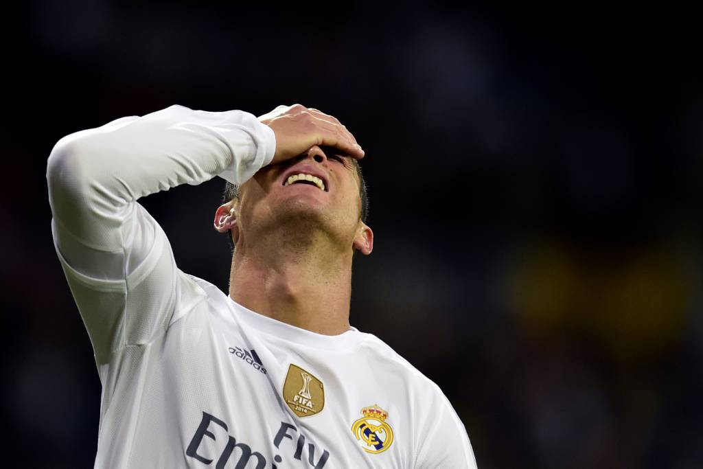 Messi voltou a campo no clássico e Cristiano Ronaldo sofreu para levar o Real Madrid à frente (Foto: Javier Soriano/AFP)