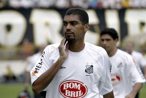 O diagnóstico de leucemia interrompeu a carreira do ex-beque no início do século (foto: Djalma Vassão/Gazeta Press)