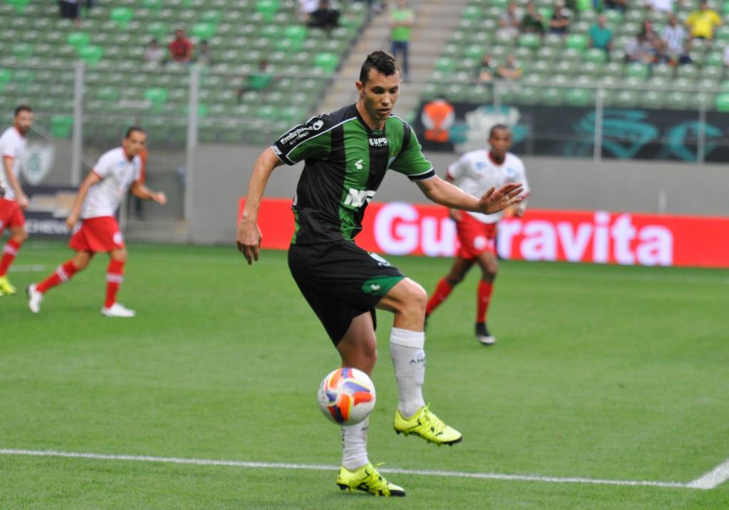 Toscano tem contrato com o América-MG até o final do ano e dificilmente permanecerá no clube mineiro (Carlos Cruz/AFC)