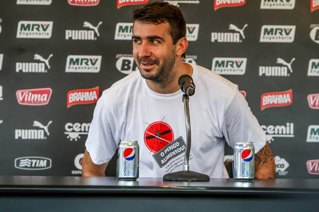Pratto: "É um dos melhores atacantes que jogam por lá na atualidade" (Bruno Cantini/CAM)