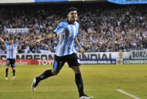 Bou foi o artilheiro da última Libertadores, com oito gols (Racing Club/Site Oficial)