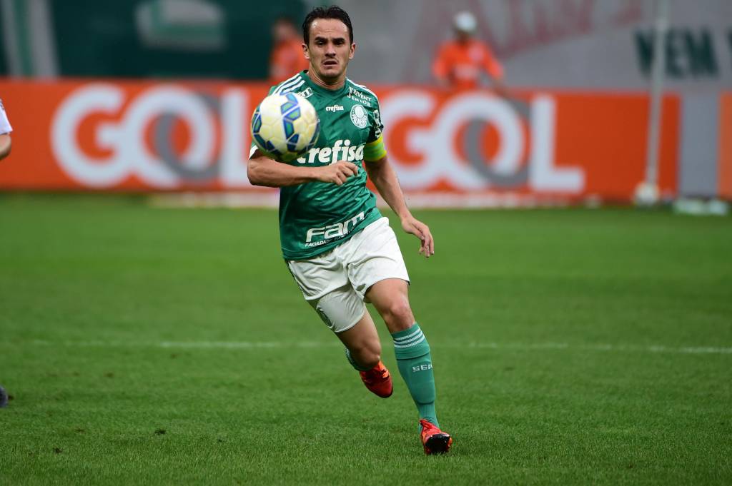 Lateral direito Lucas está fora da final da Copa do Brasil (Foto: Djalma Vassão/Gazeta Press)