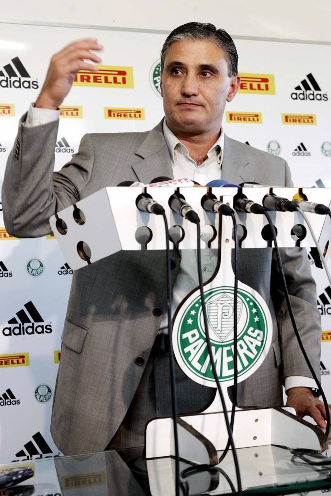 A exemplo de Brandão, Tite passou pelo grande rival do Corinthians (foto: acervo/Gazeta Press)