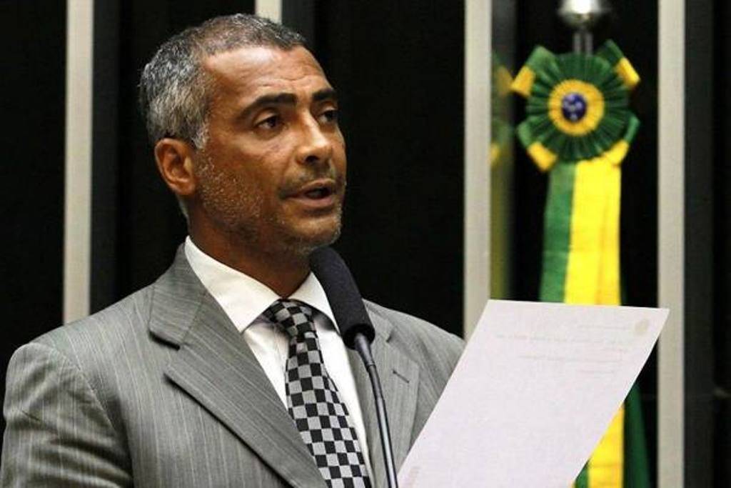 Senador do Rio de Janeiro pelo PSB, Romário celebrou indiciamentos de Del Nero e Teixeira (foto: divulgação)