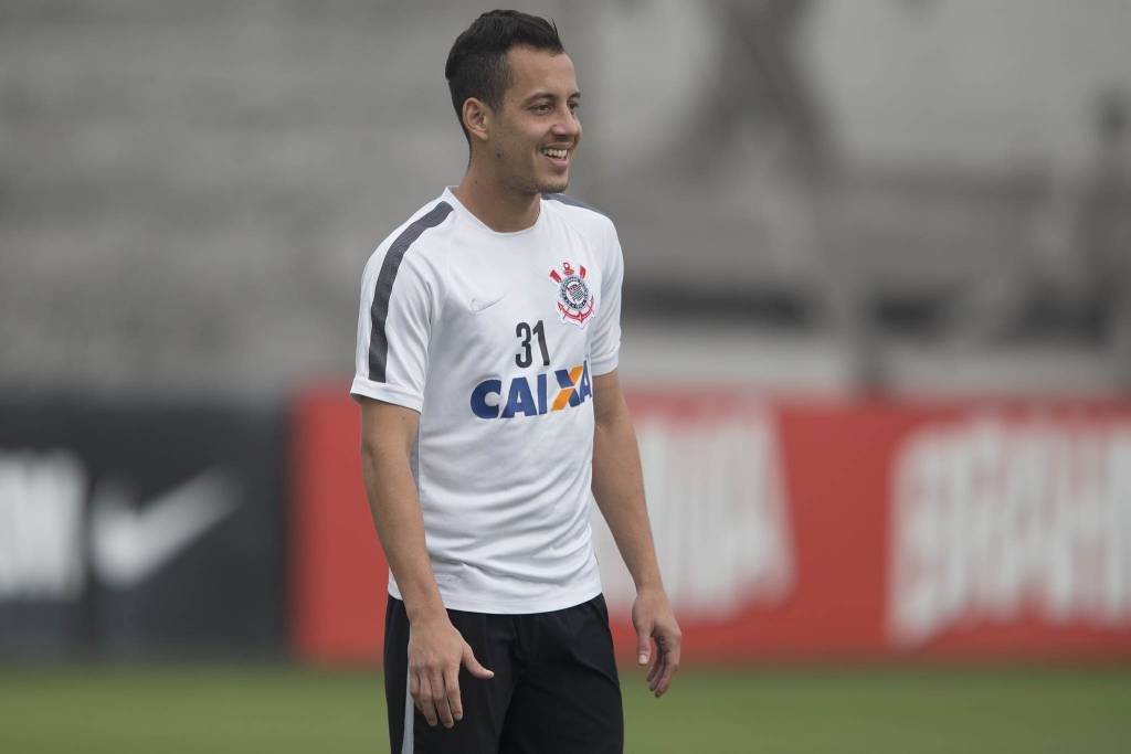 Rodriguinho ficou com a vaga de Renato Augusto na armação das jogadas (foto: Daniel Augusto Jr./Agência Corinthians)