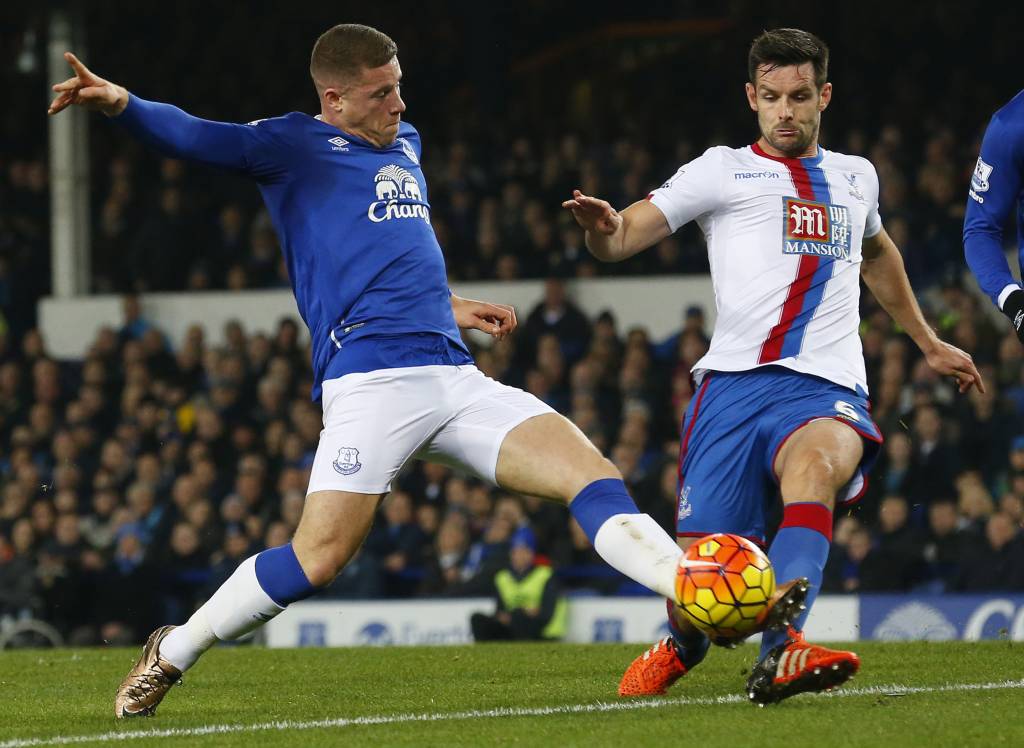 O Crystal Palace chegou a abrir o placar, mas sofreu empate do Everton fora (foto: Lindsey Parnaby/AFP)