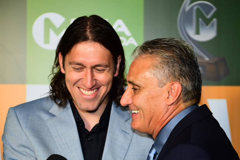 Cássio e Tite estavam juntos na conquista da Libertadores de 2012 (foto: Sergio Barzaghi/Gazeta Press)