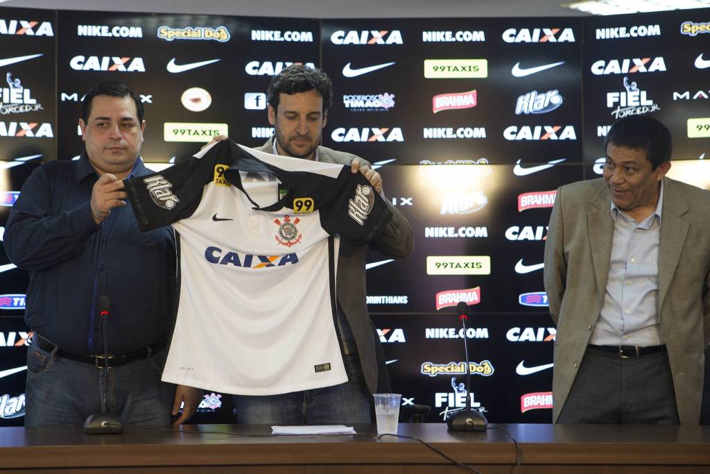 Klar apareceu nas mangas no fim de semana e fez promessas negadas pelo clube (Foto: Daniel Augusto Jr./Ag. Corinthians)