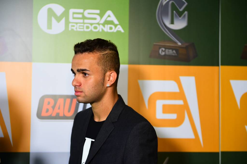 Luan participou da gravação do Troféu Mesa Redonda, da TV Gazeta (foto: Sergio Barzaghi/Gazeta Press)