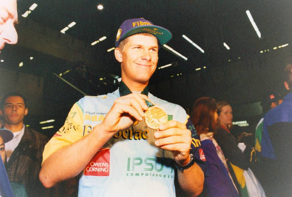 Robert Scheidt conquista medalhas em Jogos Olímpicos consecutivamente desde Atlanta 1996 (Foto: Acervo/Gazeta Press)