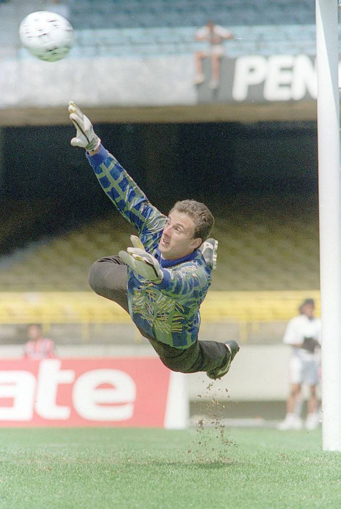 Ceni não caía muito no início da carreira, mas mostrava boa colocação nos treinos (Foto: Acervo/Gazeta Press)