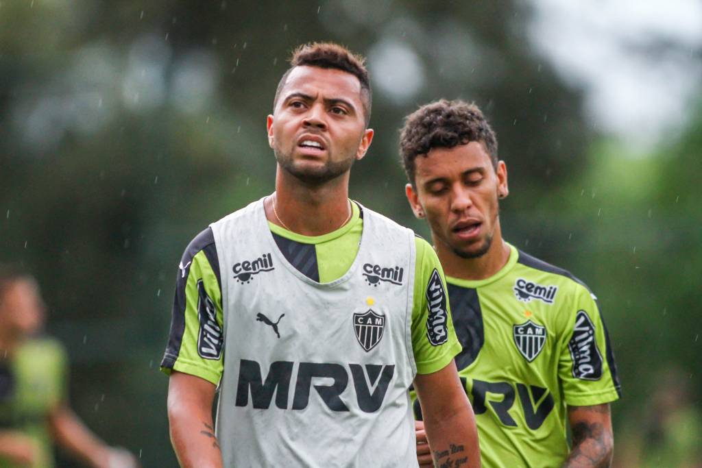 Rafael Carioca sobre Aguirre: "É um cara que nós jogadores temos referências positivas" (Bruno Cantini/CAM)