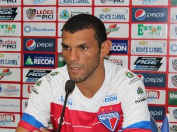 Detalhes impedem a oficialização de Adalberto como novo reforço do Coelho (Fortaleza/Divulgação)