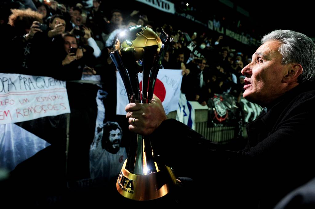 De novo no Corinthians, Tite alcançou o auge com o Mundial de 2012 (foto: Sergio Barzaghi/Gazeta Press)