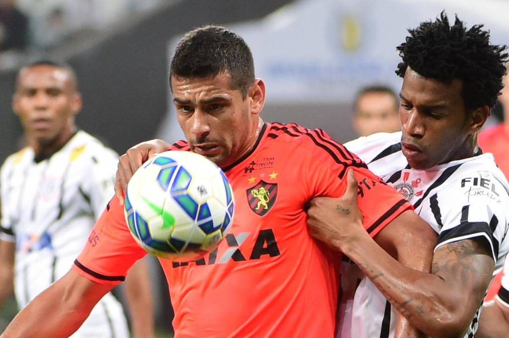 Diego Souza pode ser próximo reforço do Flu (Foto: Djalma Vassão/Gazeta Press)