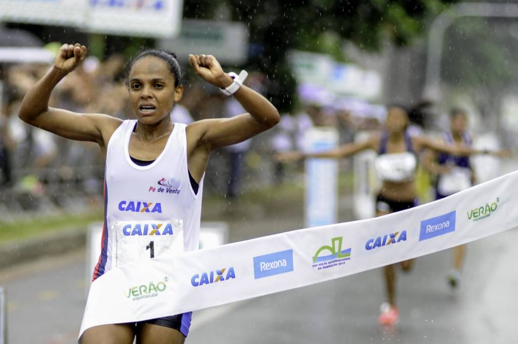 Joziane da Silva foi campeã da Volta da Pampulha em 2014 (Foto: Mourão Panda/Gazeta Press)