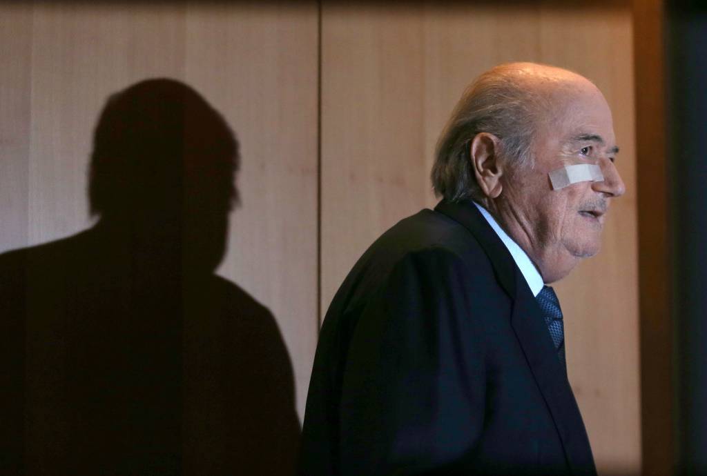 O presidente da Fifa, Joseph Blatter, foi suspenso por oito anos do futebol (Foto: Michele Limina/AFP)