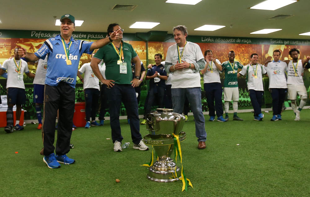 Profissionais gritaram "Ah, é Paulo Nobre" após a conquista da Copa do Brasil (Foto: Cesar Greco/Ag Palmeiras/Divulgação)