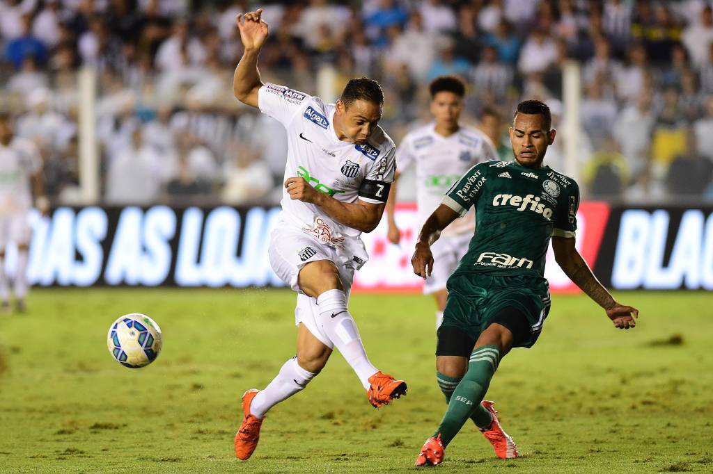 O zagueiro Jackson bateu pênalti na decisão da Copa do Brasil (Foto: Sergio Barzaghi/Gazeta Press)