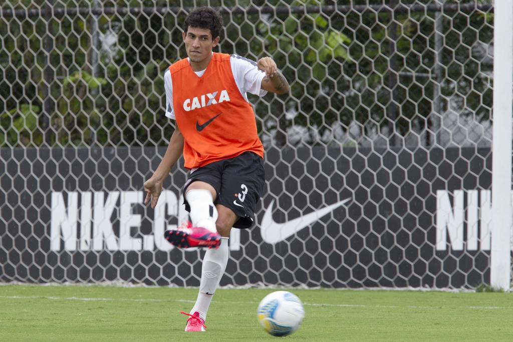 Pedro Henrique pode ganhar maior espaço no elenco profissional alvinegro (foto: Daniel Augusto Jr./Agência Corinthians)