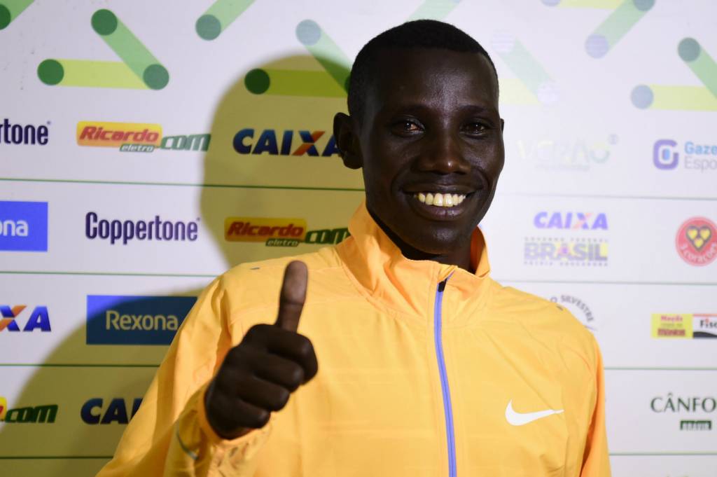 O queniano Stanley Biwott chega como favorito a vencer a São Silvestre 2015 (Foto: Fernando Dantas/ Gazeta Press)