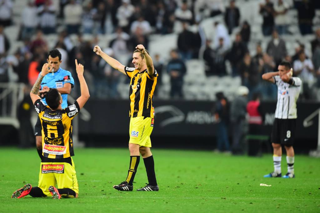 As derrotas para o Guaraní na Libertadores desestabilizaram o futuro campeão brasileiro (foto: Sergio Barzaghi/Gazeta Press)