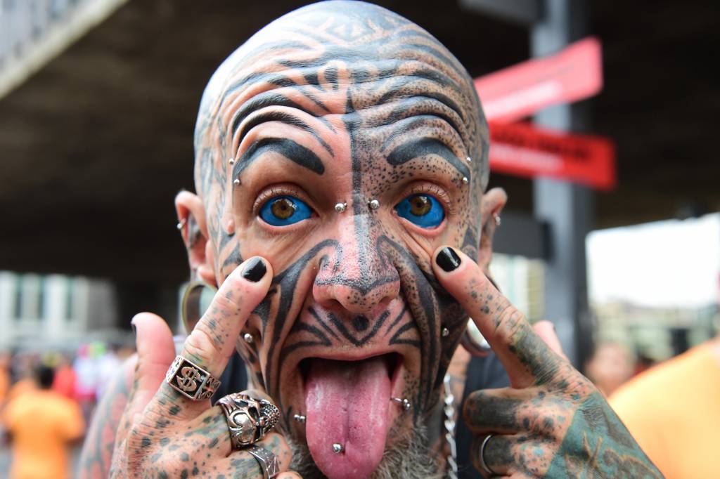 Kalango repetiu a pose dezenas de vezes antes da São Silvestre (Foto: Djalma Vassão/Gazeta Press)