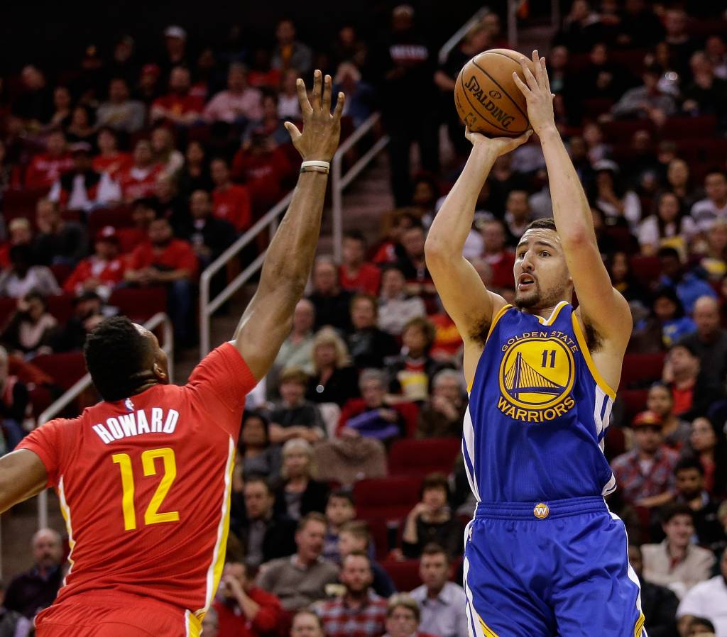 Klay Thompson marcou 38 pontos para o Golden State e foi o cestinha da partida (Foto: Bob Levey/AFP)