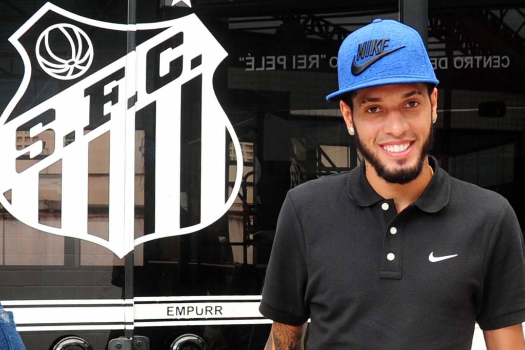 Paulinho pertence ao Flamengo e ficará emprestado ao Santos até dezembro deste ano (Foto: Ivan Storti)
