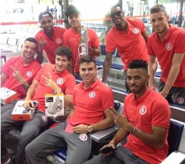 A delegação do Inter nacional embarcou para os Estados Unidos neste domingo (Foto: Divulgação/SCI)