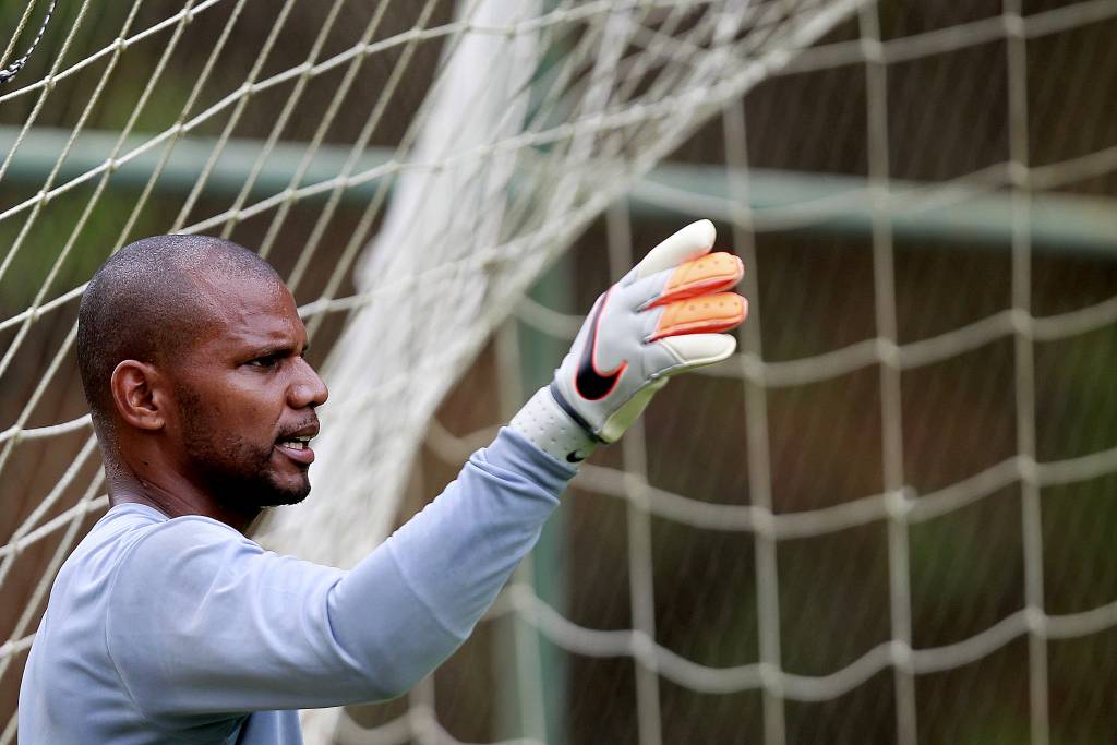 O goleiro Jefferson prevê uma boa temporada e espera a chegada de reforços (Foto: Vítor Silva/SSPress)