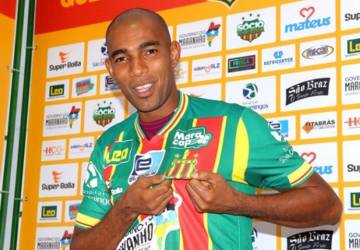 Arlindo Maracanã renova o seu contrato com o Sampaio por mais 6 meses (Foto: Elias Auê/Sampaio Corrêa)