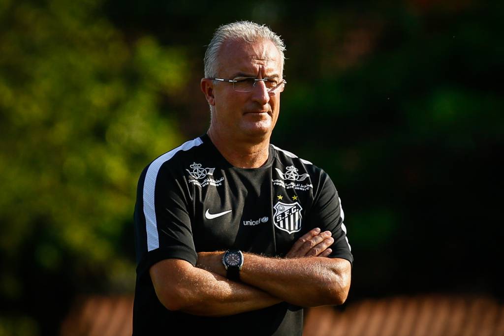 Dorival Júnior decidiu esconder o time esse ano (Foto: Ricardo Saibun)