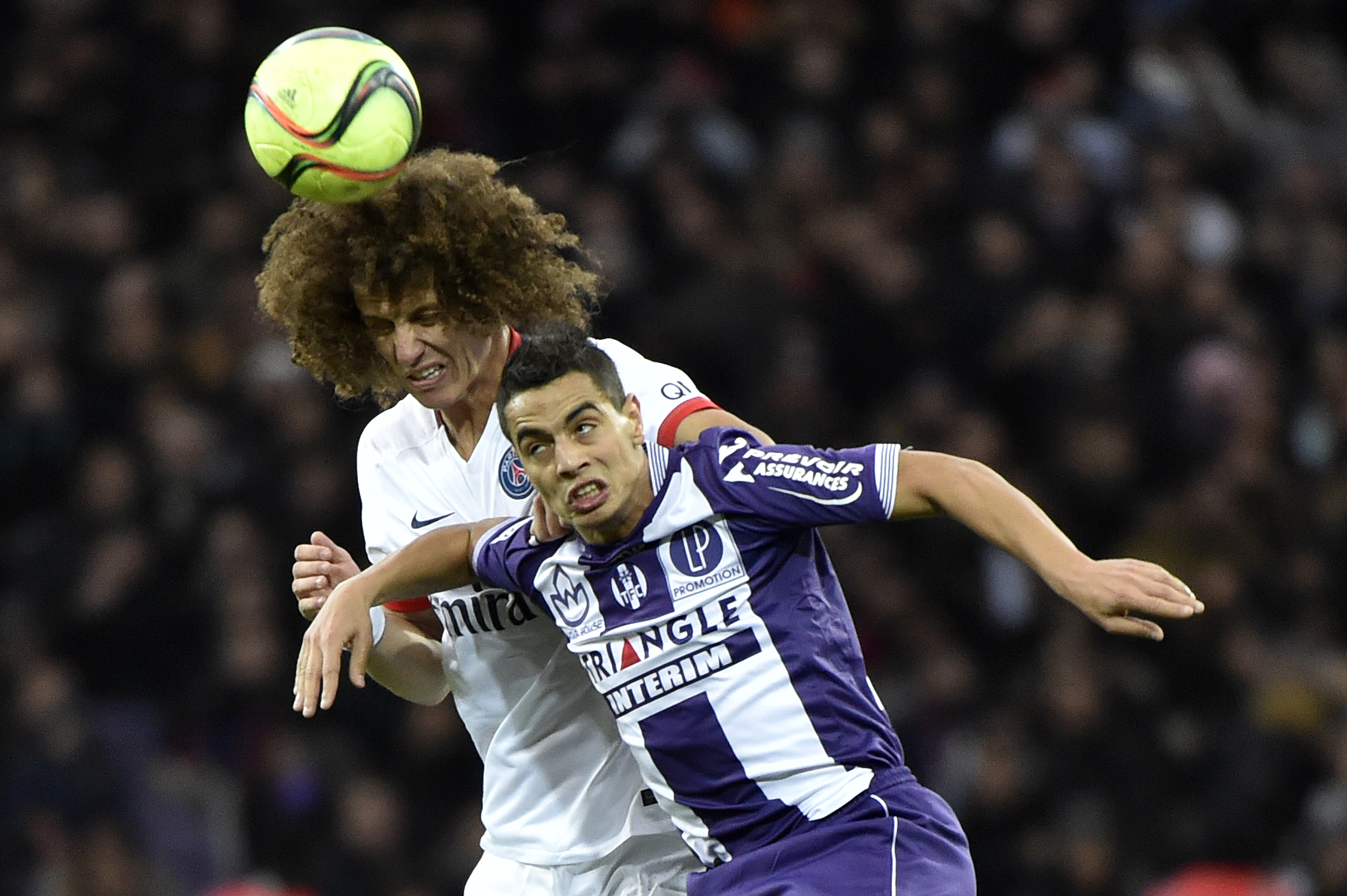 David Luiz deu a assistência para o gol de Ibrahimovic (Foto: PASCAL PAVANI/AFP)