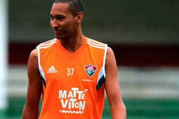 Zagueiro de 25 anos atuou apenas uma vez com a camisa do Fluminense (Nelson Perez/FFC)