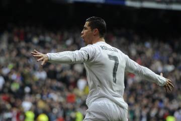 Cristiano Ronaldo é o maior artilheiro da Champions em uma edição, com 17 gols (Foto: PEDRO ARMESTRE / AFP)