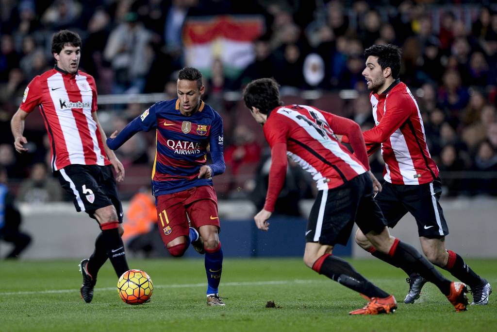 Neymar pode jogar pela primeira vez sem a companhia de Suárez e Messi (Foto: Josep Lago/AFP)