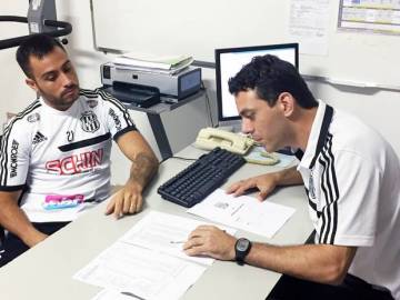 Martinuccio chegou a participar da pré-temporada da Ponte, mas não passou nos exames médicos (Foto: Divulgação/Ponte Preta)