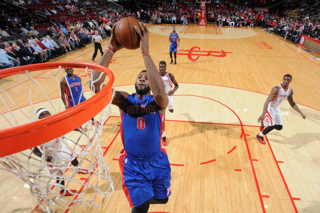 Apesar do mau desempenho em lances livres, Drummond é destaque dos Pistons (Foto: Bill Baptist/AFP)