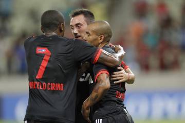 O Flamengo decepcionou no primeiro amistoso, e quer recuperação contra o Santa Cruz (Foto: Gilvan de Souza/Flamengo)