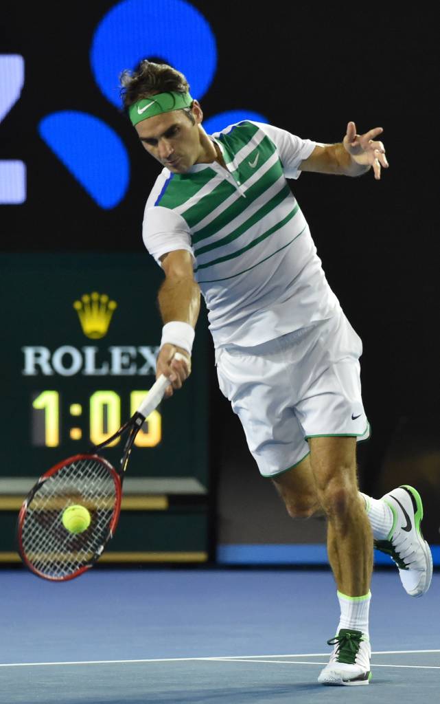 Roger Federer busca o quinto título no Aberto da Austrália (Foto: Saeed Khan/AFP)