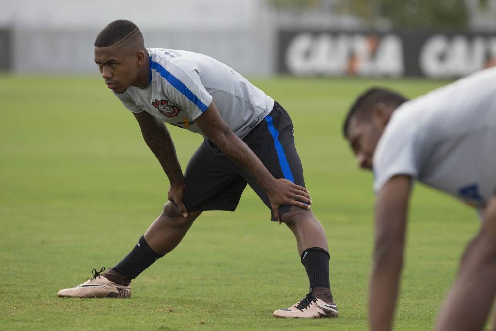 O atacante Malcom negocia sua transferência para o futebol francês (foto: Daniel Augusto Jr./Agência Corinthians)