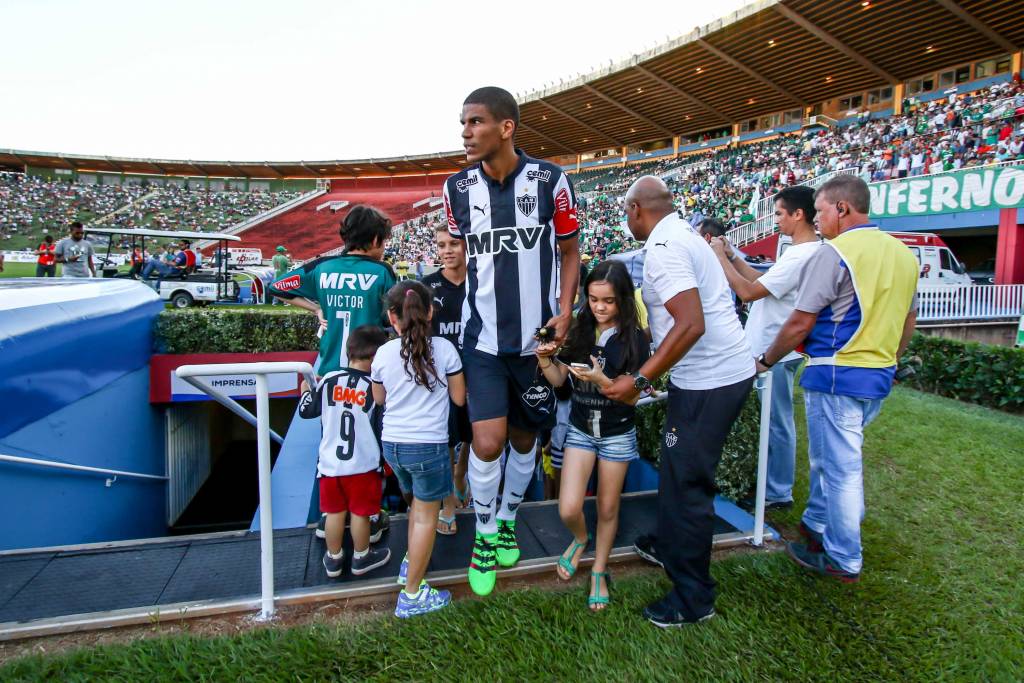 Maior zagueiro artilheiro da história do Galo, Léo Silva marcou seu 26º gol com a camisa atleticana neste domingo (Bruno Cantini/CAM)