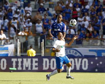 Dedé não teve muito trabalho com o ataque da URT (Washington Alves/Light Press)