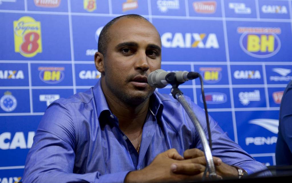 Deivid lamentou bastante o empate em casa, na sua primeira partida como técnico do Cruzeiro no Mineirão (Washington Alves/Light Press)