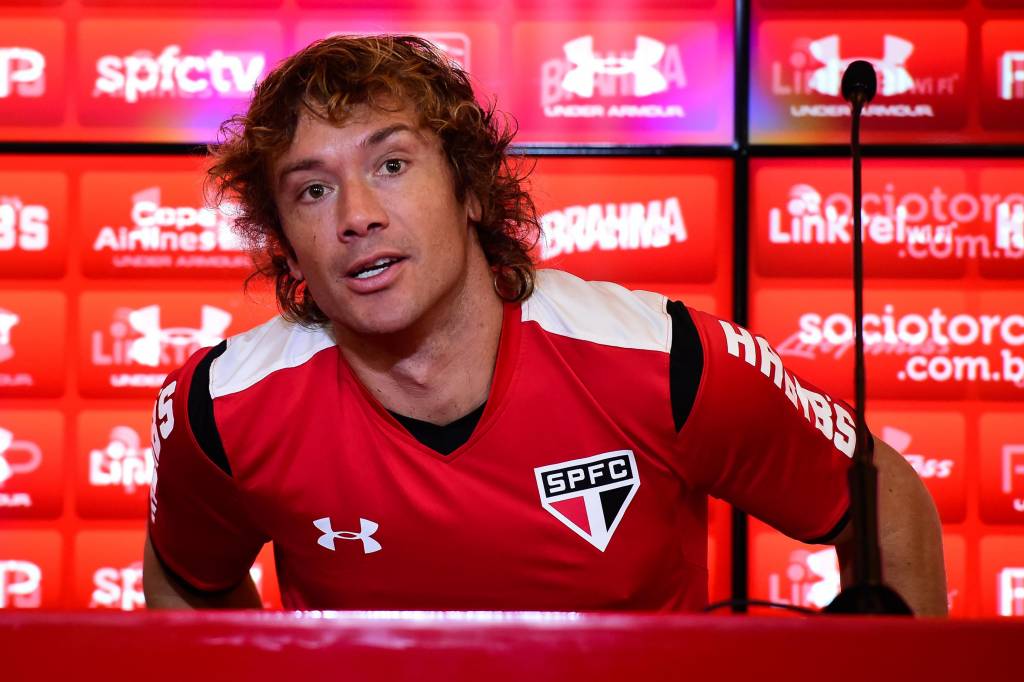 Lugano é a esperança de Rodrigo Caio - e do São Paulo - por dias melhores nessa temporada (Foto: Fernando Dantas/Gazeta Press)