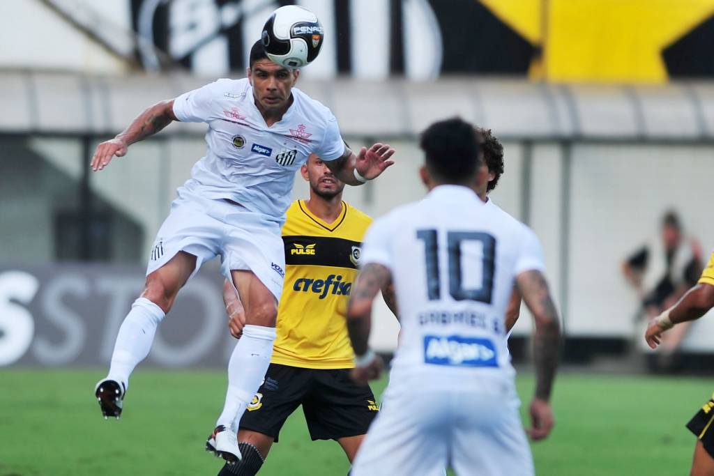 Renato espera que a Ponte dê nesta quarta mais espaço que o São Bernardo ofereceu no sábado (Foto: Ivan Storti)