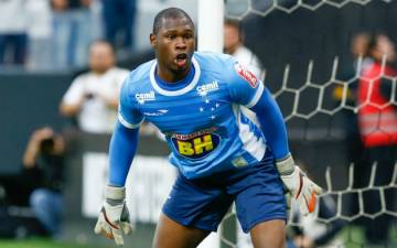 Principal referência de Lucão é o goleiro Fábio (Marcello Zambrana/Light Press)