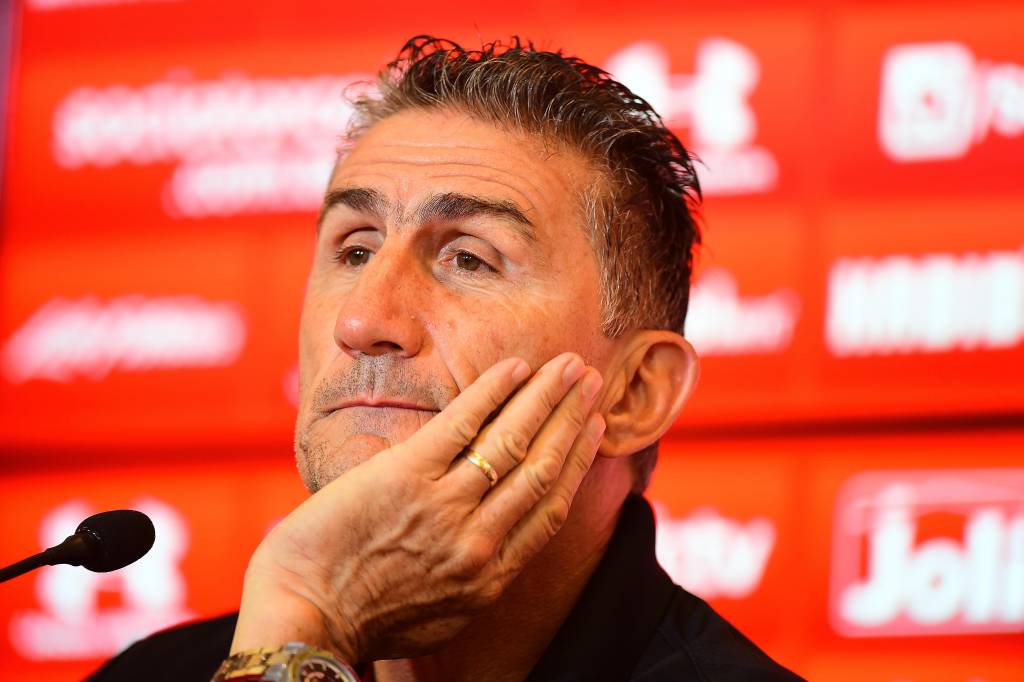 O argentino Edgardo Bauza, técnico do São Paulo FC, durante entrevista coletiva após o treino no CCT da Barra Funda, na Zona Oeste da capital paulista.